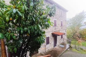 CASA SEMINDIPENDENTE A VILLA MINOZZO