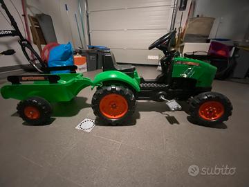 Trattore a pedali bambino