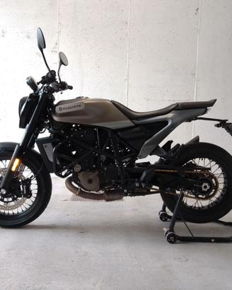 Husqvarna Svartpilen 701 Style