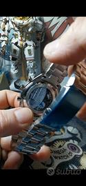 orologio in acciaio nuovo