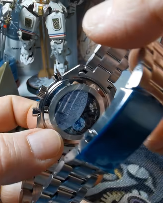 orologio in acciaio nuovo