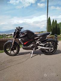 Super Soco TC Max