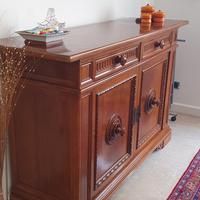 Mobile, credenza, madia in noce d'antiquariato