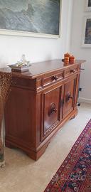 Mobile, credenza, madia in noce d'antiquariato