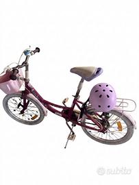 Bici con casco