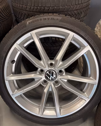 Cerchi in lega da 18 pollici Volkswagen