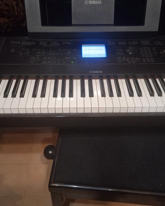 Pianoforte Yamaha ggx660