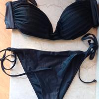 Bikini F**k colore nero con imbottitura removibile
