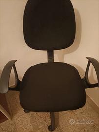 Sedia girevole con braccioli