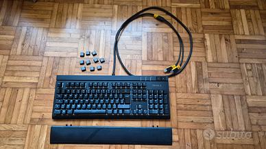 Corsair STRAFE RGB tastiera meccanica