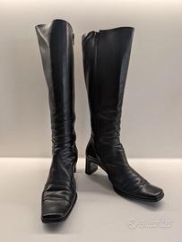 Stivali donna in pelle nera