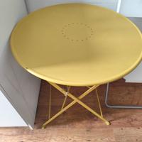 2 tavoli da esterno/interno pieghevole  + 4 sedie