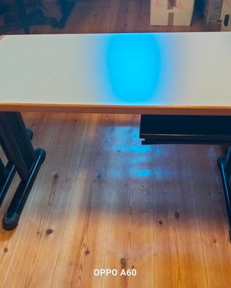 Arredamento per ufficio.