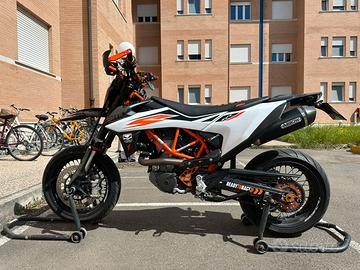 Ktm 690 smc-r