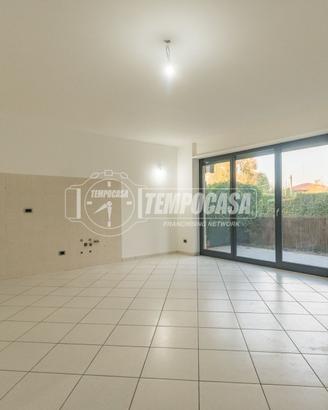 Bilocale con giardino privato, terrazzo e box dopp
