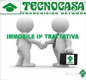 CASA SEMINDIPENDENTE A CROTONE