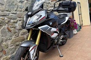 BMW S1000XR
