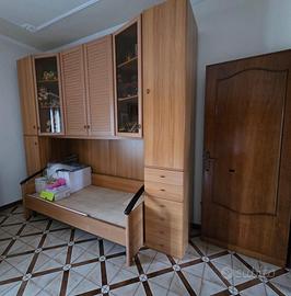 ARMADIO A PONTE CON LETTO
