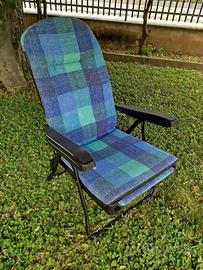 sedia sdraio con poggiapiedi 