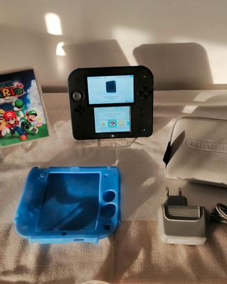 Nintendo 2DS Nero/Blu + Super  Mario DS