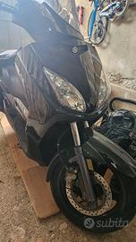 Scooter Yamaha Xmax 250