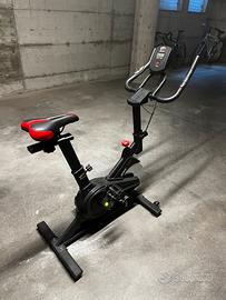 Cyclette con resistenza regolbile