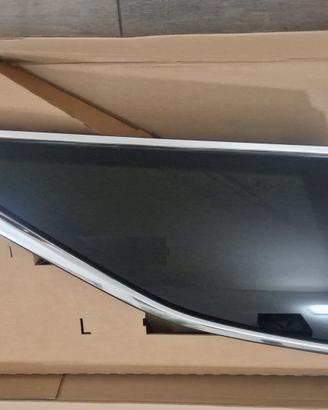 Cristallo laterale sinistro  Audi A6 C8 Sline Avan