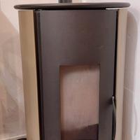 Stufa a Pellet Ventilata Stagna