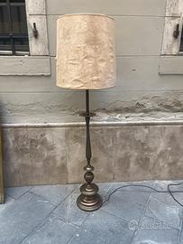 Pinatana Floor lamp