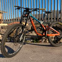 LAPIERRE GRAVITY REPUBLIC DH527