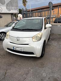 Toyota iQ 1.0
