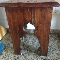 Sgabello antico legno noce