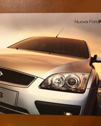 Depliant brochure ford focus 2004