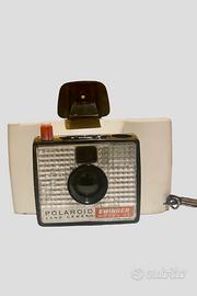 Polaroid swinger model 20