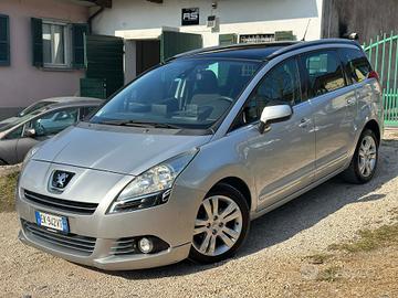 Peugeot 5008 1.6 HDi 115CV ALURE 7 POSTI TETTO KMC