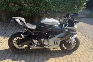 Cf moto 675 sr-r