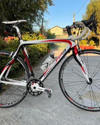 Pinarello FP3. Campagnolo 10V