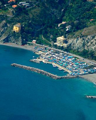 Box auto area nautica Vallesanta Levanto