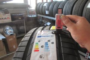 HANKOOK K137 VENTUS EVO Misura: 245/40/ZR21 100Y
