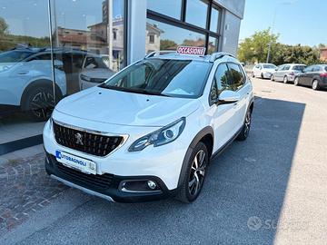 Peugeot 2008 ALLURE PureTech Turbo 110 mt UNICO PR