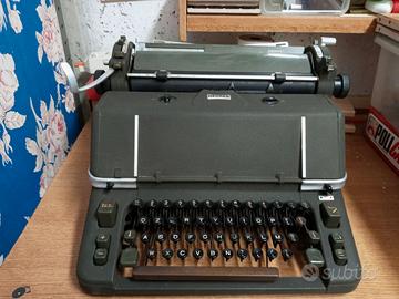 MACCHINA  DA SCRIVERE