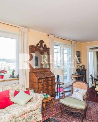 Appartamento di 158 m² con 5 locali e box auto a R
