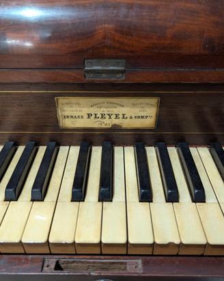 🎹 Pianino Pleyel - Parigi, 1858 | N° 26071