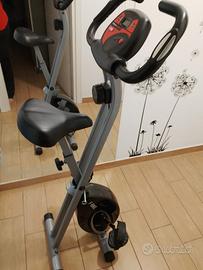 cyclette pieghevole 
