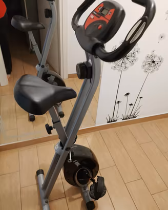 cyclette pieghevole 