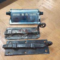 C04 - Calendario datario + coppia chiavistelli