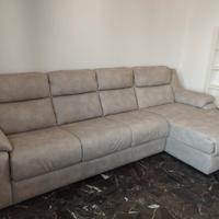 Divano tre posti con penisola