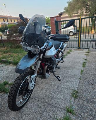 MOTO GUZZI V85TT