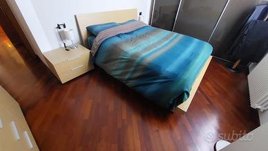 Letto contenitore ,cassettiera,comodini