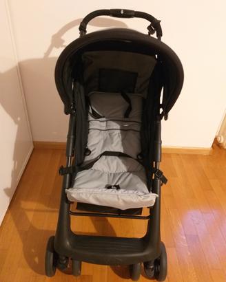 La carozzina per i bambini 1-3anni.
